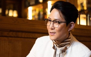 Lee Jung Jae Debut Sutradara, Pacar Setia Dampingi Pemutaran Film di Cannes Film Festival ke-75