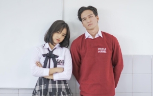 Fuji dan Rafael Adwel Pura-Pura Pacaran, Intip Serunya Percintaan SMA di Trailer 'Bukan Cinderella'
