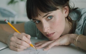 Dakota Johnson Jawab Rumor Tak Akur dengan Jamie Dornan Saat Syuting 'Fifty Shades of Grey'
