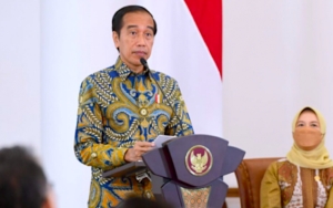 Jokowi Sampaikan Belasungkawa Atas Nama Negara, Kenang Tjahjo Kumolo Sebagai Pribadi yang Tenang