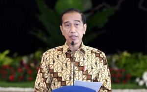 Jokowi Kembali Minta Masyarakat Pakai Masker Meski di Luar Ruangan: COVID-19 Masih Ada