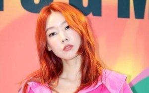 Model Han Hyejin Cs Dikritik Desainer Hanbok Atas Pemotretannya di Blue House