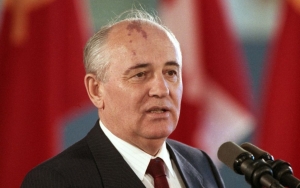 Sepak Terjang Mendiang Mikhail Gorbachev yang Berjasa Akhiri Perang Dingin