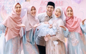 Suami Ria Ricis Pamer Foto Anak Pakai Hijab, Komentar Oki Setiana Dewi Bikin Salfok