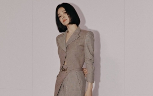 Harga Tas Song Hye Kyo Berkebalikan dari Style Simpel Ala Cewek Mamba