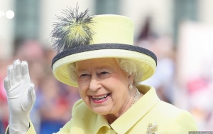 Kerumunan Serbu Istana Buckingham, Begini Sosok Mendiang Ratu Elizabeth II di Mata Orang-Orang