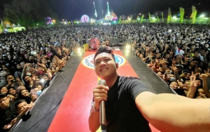 Penampilannya di Festival Musik Bergengsi Pecah, Impian Denny Caknan Tercapai?