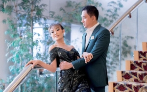 Ayu Dewi Cantik Berkebaya Bak Puteri Keraton, Sikap Regi Datau 'Jutek' Saat Jemput Terkuak