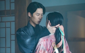 Go Yoon Jung Diketawain Saat Syuting Cium Bibir Lee Jae Wook di 'Alchemy of Souls 2'