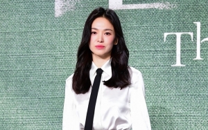 Potret Song Hye Kyo Senyum Bareng Geng Pembully 'The Glory' Curi Perhatian