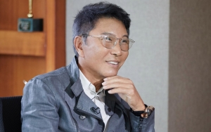 Jelang RUPS, Lee Soo Man Tegaskan Era SM Berakhir