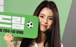 Cara Unik Han So Hee Pose Lucu 'Bareng' Park Seo Joon Promosikan Film 'Dream'