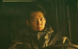 Cara Kim Woo Bin Perlakukan Aktor Pendukung dan Staf 'Black Knight' Disorot