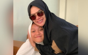 Nikita Mirzani Diduga Susul Loly Ke Eropa Usai Disebut Ingin Pulangkan Sang Putri Ke Indonesia