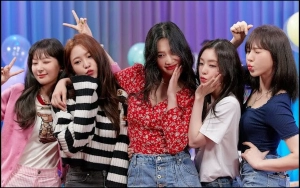 Fans Red Velvet Kirim Truk Protes Ke SM Untuk Lebih Promosikan Irene Cs Dengan Baik