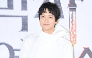 Visual Kang Dong Won di Situasi Tak Terduga Jadi Gosip di Kalangan Aktor