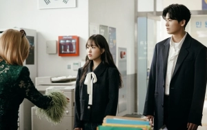 Pasutri, Park Bo Young & Park Hyung Sik Mesra di Kantor Polisi 'Strong Girl Nam Soon'