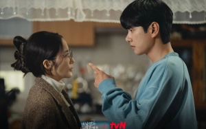 Visual Beda Park Min Young Buat Lee Yi Kyung Melotot di Still Cut 'Marry My Husband'