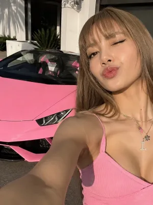 Penampilan Lisa BLACKPINK di Piala Dunia 2026 Dihadapkan pada Kritikan, Apakah Dia Diabaikan?