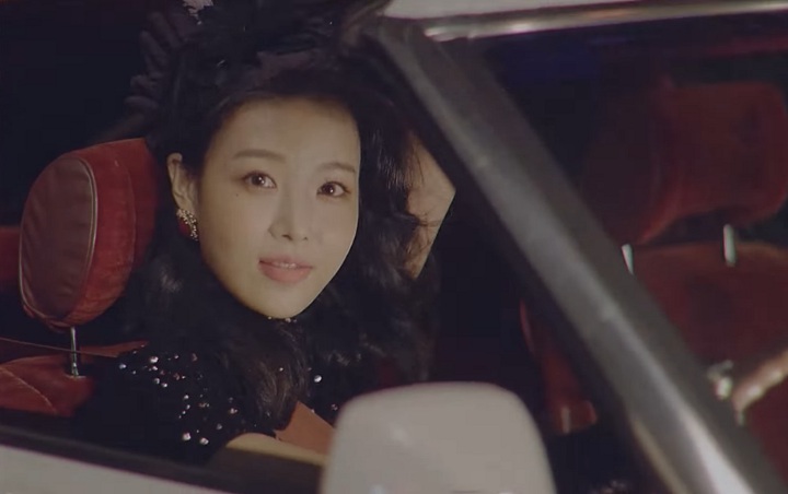 Usung Konsep Retro, Yubin Akhirnya Debut Solo Rilis MV 'Lady'