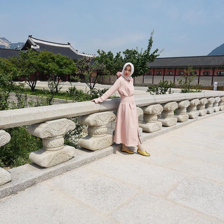 Di Depan Istana Gyeongbokgung 