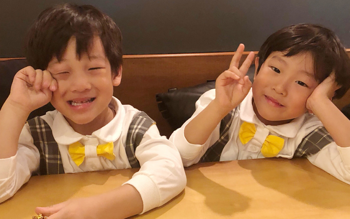 Gemes Banget, Intip Serunya Anak Kembar Lee Hwi Jae Bikin Pizza