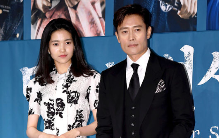 Lee Byung Hun Tak Merasa Beda 20 Tahun dengan Kim Tae Ri di 'Mr. Sunshine', Netter Sinis
