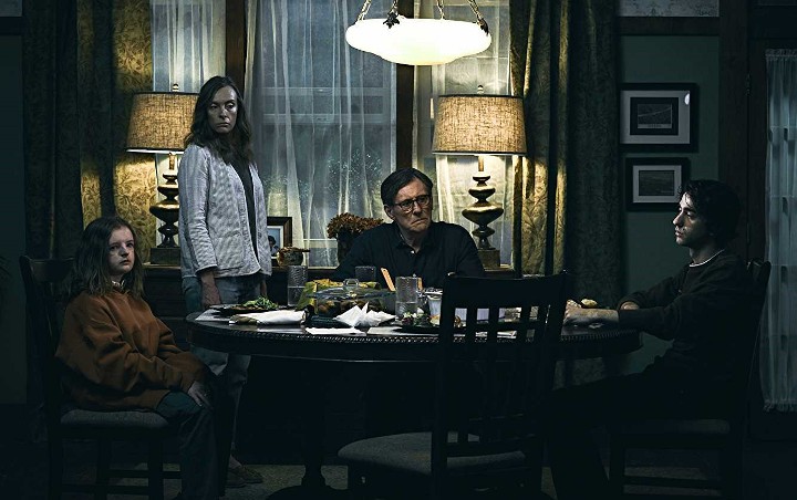 Heboh Film Horor 'Hereditary' Disebut Lebih Seram dari Seri 'The Conjuring', Berani Nonton?