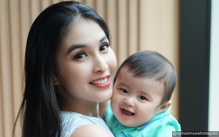 Ajak Main Anak Sebelum Kerja, Suami Sandra Dewi Dijuluki Sebagai Papa Idaman