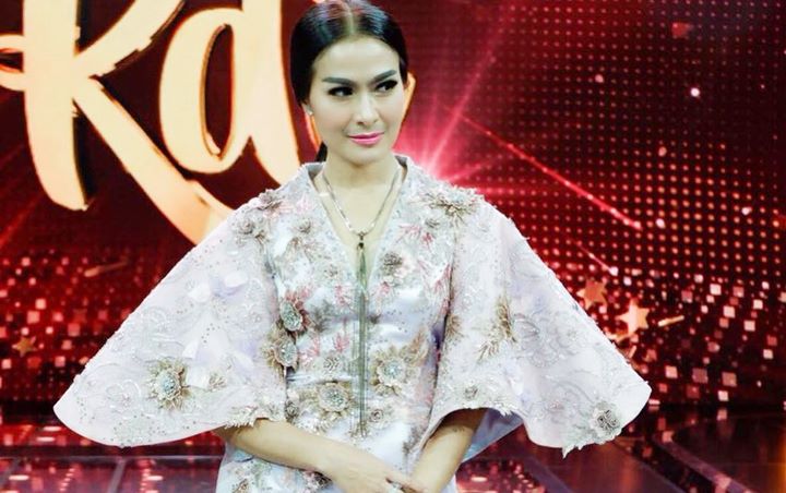 Dikritik Irfan Hakim dan Indra Bekti, IIs Dahlia Bantah Goblok dan Sindir Para Artis 'Penjilat'