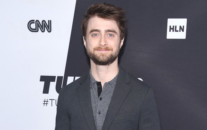 Cuma Pakai Kolor dan Bawa Senjata, Daniel Radcliffe Jadi Orang Gila di First Look 'Guns Akimbo'