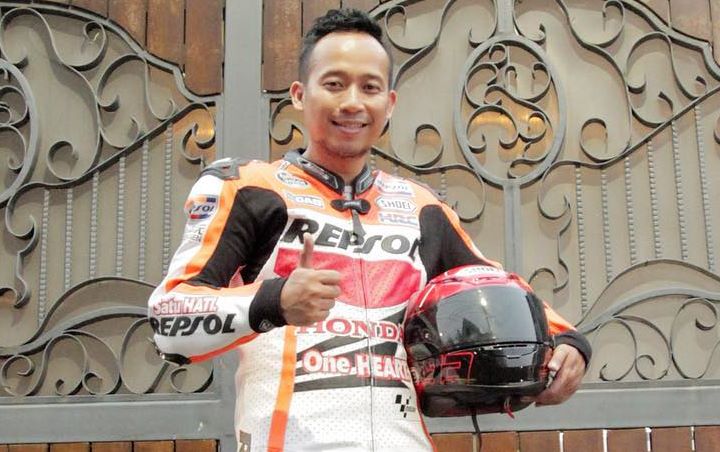 Denny Cagur Sebut Dirinya Iqbaal Ramadhan, Vega Darwanti ...