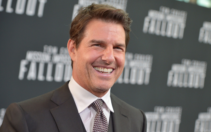 Penggemar Ilustrasikan Tampilan Tom Cruise dalam Balutan Kostum Green Lantern, Seperti Apa?