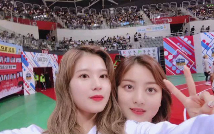 Cerianya Sana dan Jihyo Pamer Dukungan Fans Twice di Lokasi 'ISAC 2018'