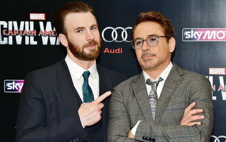 Beri Kenang-Kenangan, Robert Downey Hadiahkan Mobil 'Captain America' untuk Chris Evans