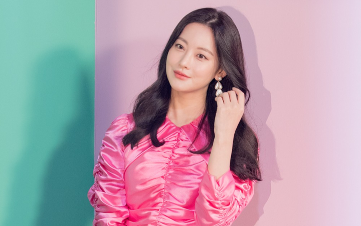 Tampil Serba Pink di Event 'Mulberry', Oh Yeon Seo Diejek Norak