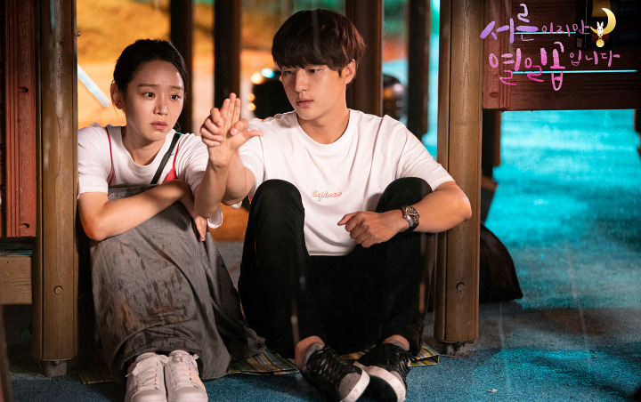 Cium Mesra Shin Hye Sun di 'Thirty But Seventeen', Yang Se Jong Bikin Netter Klepek-Klepek