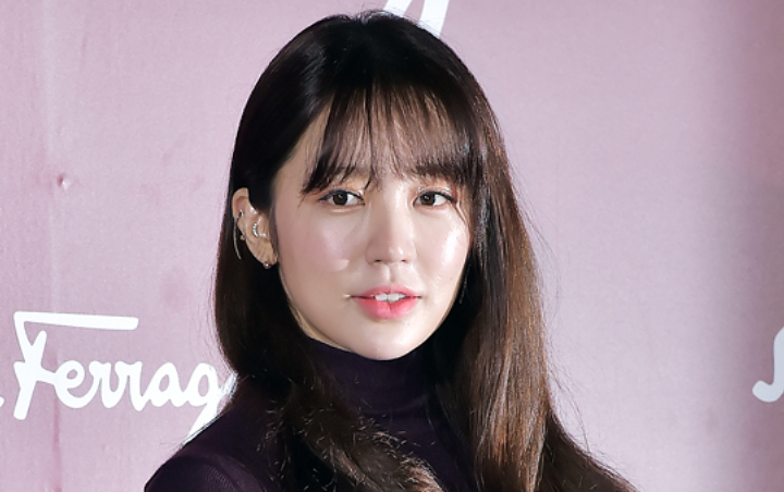 Yoon Eun Hye Disindir Kehabisan Uang dan Diminta Balik ke Tiongkok