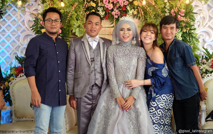 Gaun Nikah Pengasuh Putri Gisel Dikira Bolong, Penampakan 'Natasha Wilona' Bikin Gagal Fokus