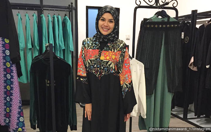 Hapusi Foto Instagram, Nikita Mirzani 'Jawab' Dugaan Lepas Hijab