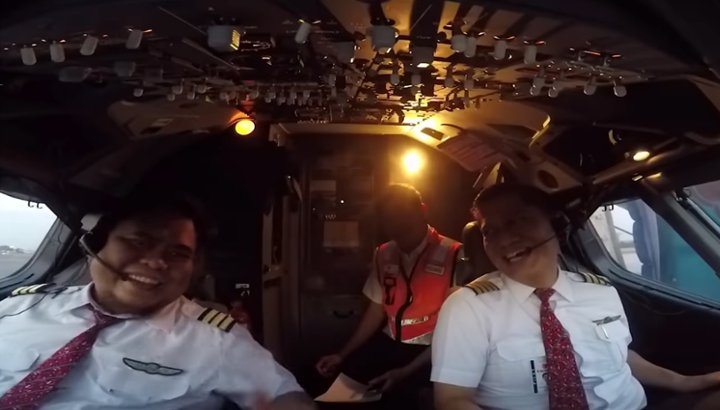 Video Penerbangan Terakhir Kopilot Harvino yang Mengundang Haru