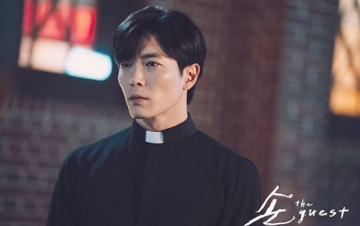 Atheis, Begini Cara Kim Jae Wook Dalami Peran Sebagai Pendeta Katolik di 'The Guest'