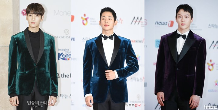 Choi Tae Jun, Jung Hae In, Jang Ki Yong Adu Tampan Kenakan Jas Beludru di Asia Artist Awards 2018