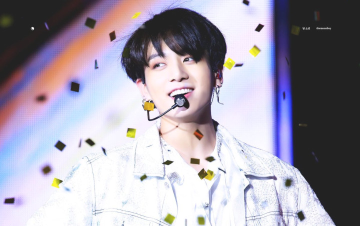 MAMA 2018: Jungkook Sukses Lakukan Split di Penampilan Intro, Fans Heboh