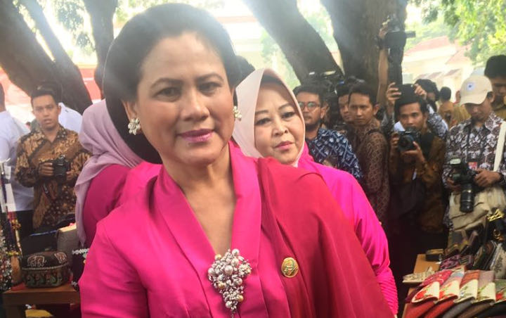 Peringati Hari Ibu, Istri Presiden Jokowi Pimpin Upacara dan Tabur Bunga di Taman Makam Pahlawan