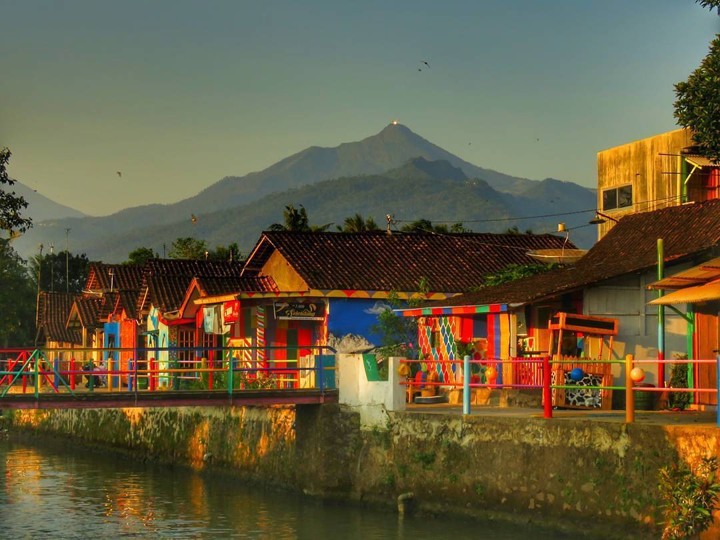 Desa Wisata Bejalen di Semarang yang Serba Warna-Warni