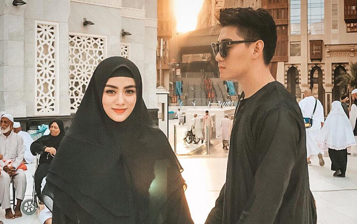 Genap Tiga Minggu Ditinggal Istri, Ifan Seventeen Gelar Pengajian Untuk Mendiang Dylan Sahara
