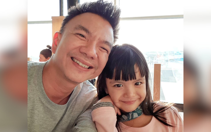 Putri Denada Terlihat Segar Saat Rayakan Imlek Bareng Keluarga Sang Ayah, Netter Bahagia