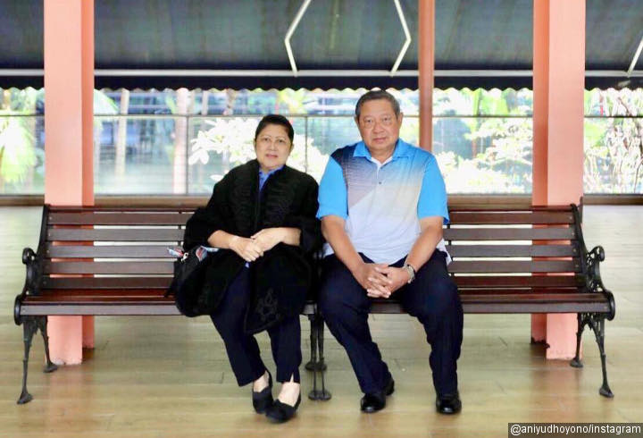 SBY Setia Dampingi Ani Melakukan Pengobatan di Singapura