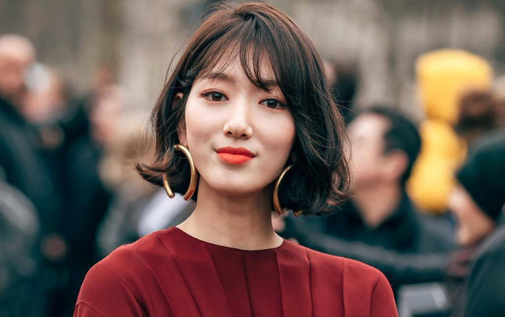 Cantiknya Park Shin Hye Bikin Terpukau di Paris Fashion Week